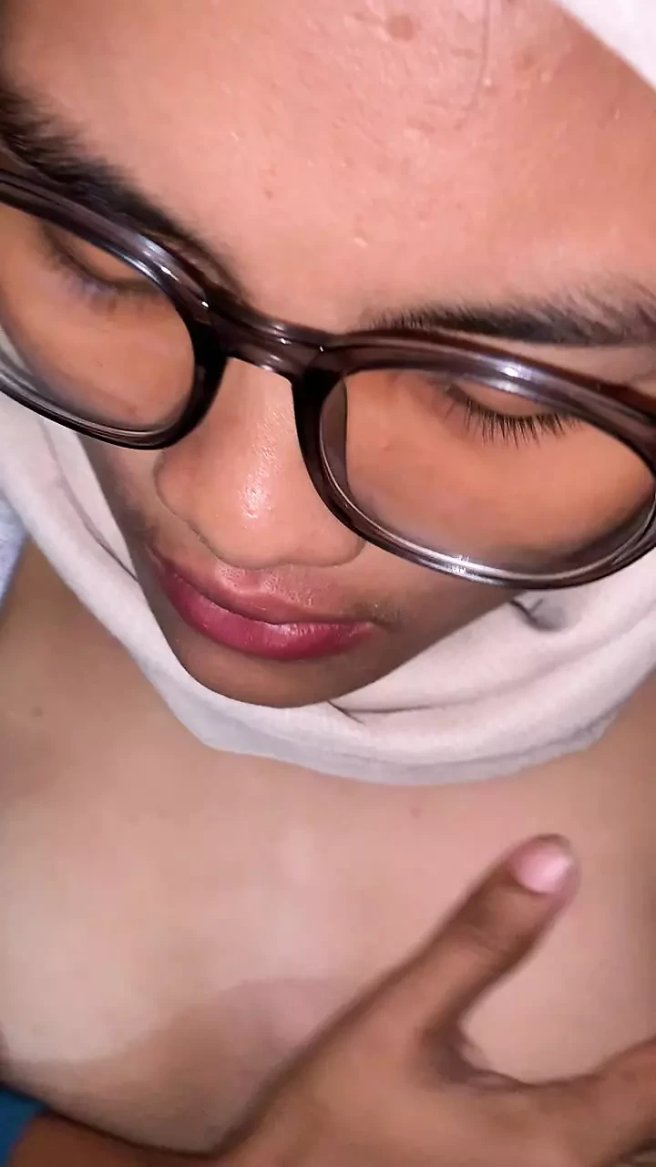 Beautiful Hijab Girlfriend Glasses Are Very Seductive