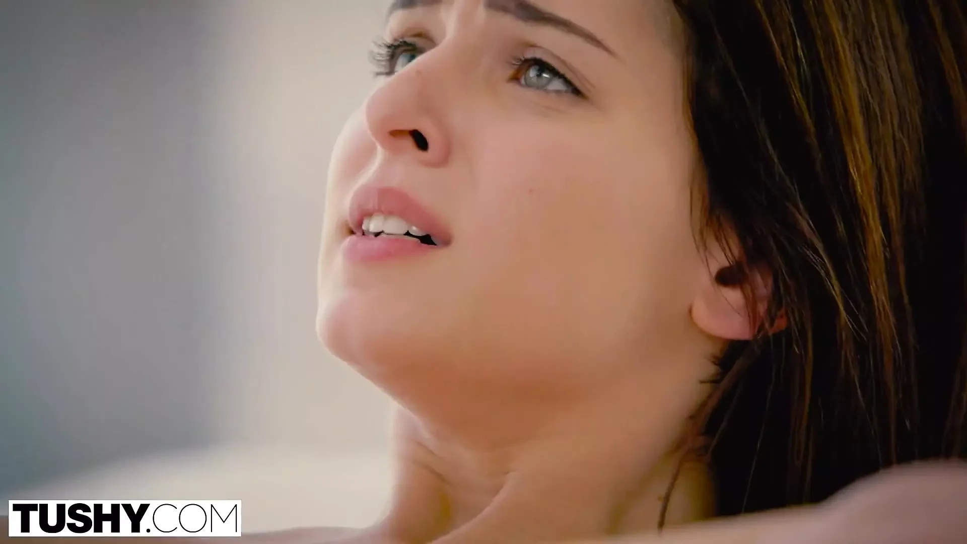 First anal for step sister Leah Gotti